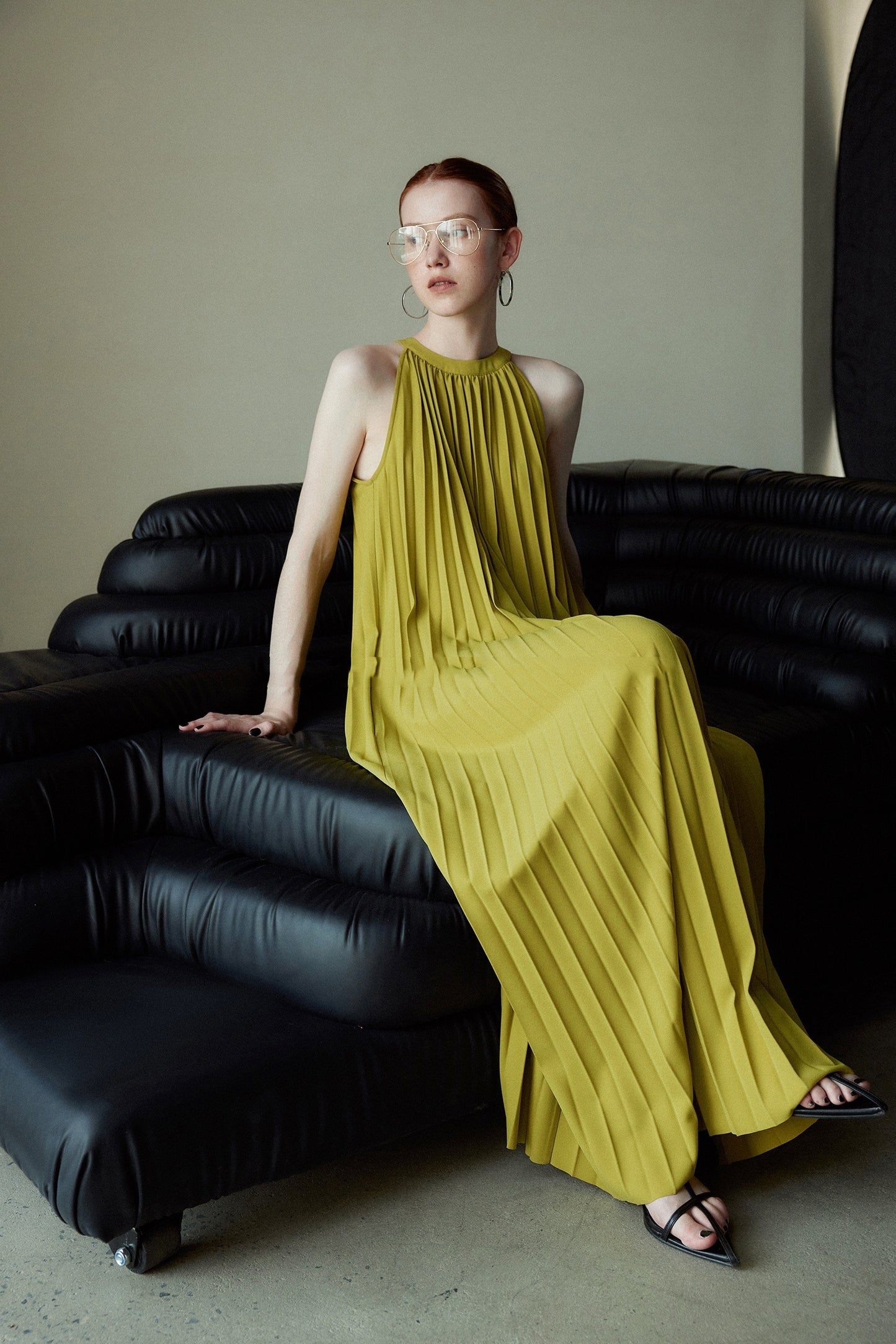 Organ Pleated Pleated Skirt Holiday Halter Dress